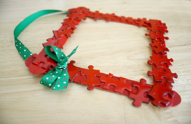 Homemade-Christmas-Ornaments-for-Kids-Puzzle-Christmas-Frame
